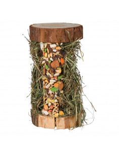 TORRE DE MADEIRA COM FENO DA MONTANHA